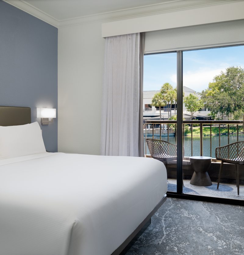 King bed overlooking the lake